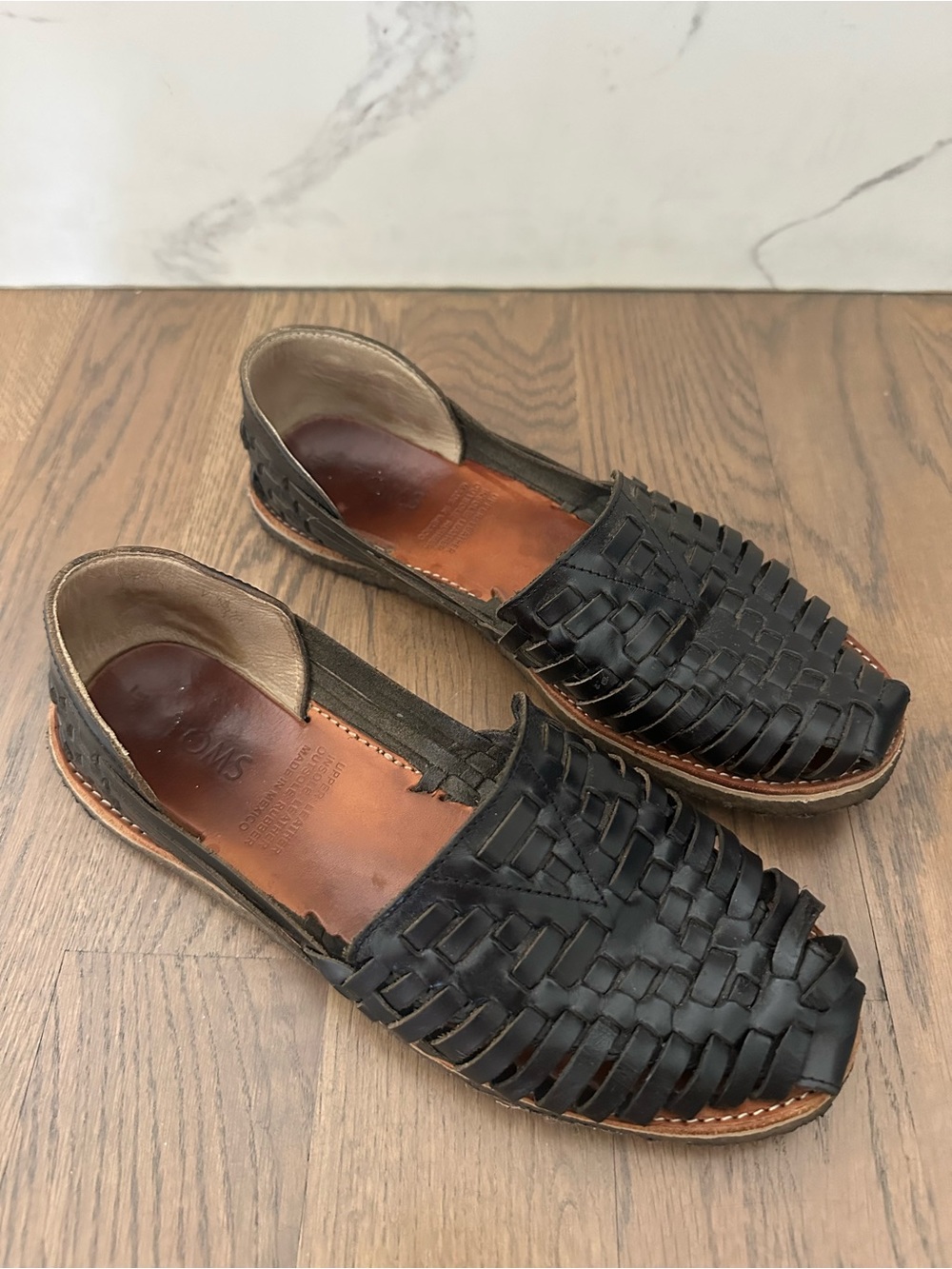 Toms Women's Woven Leather Crepe Sole Huarache Flats in Black Size 9 M